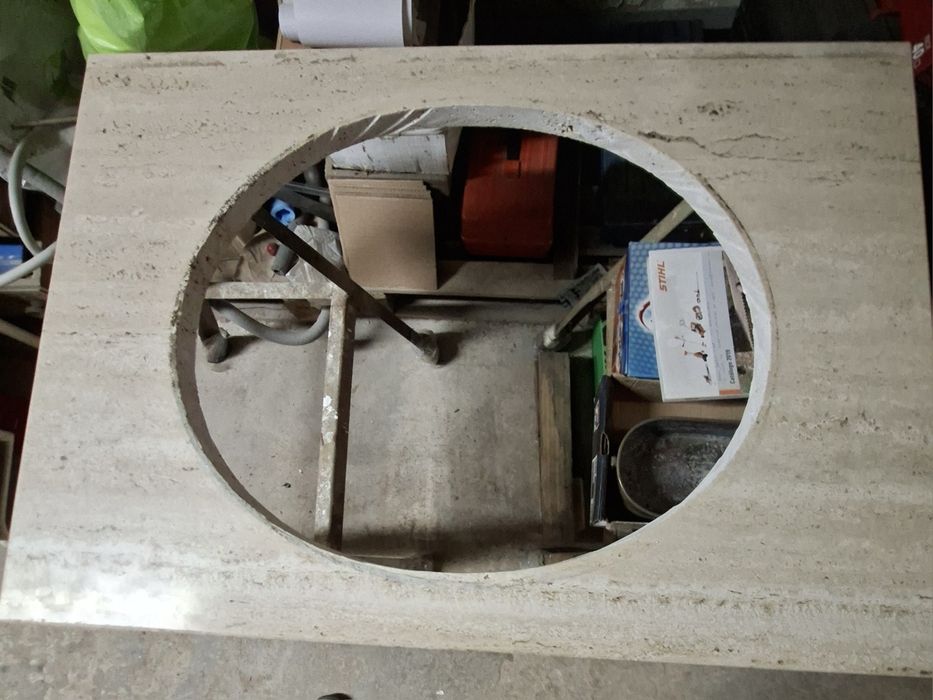 Lavatório ROCA com pedra para  base
