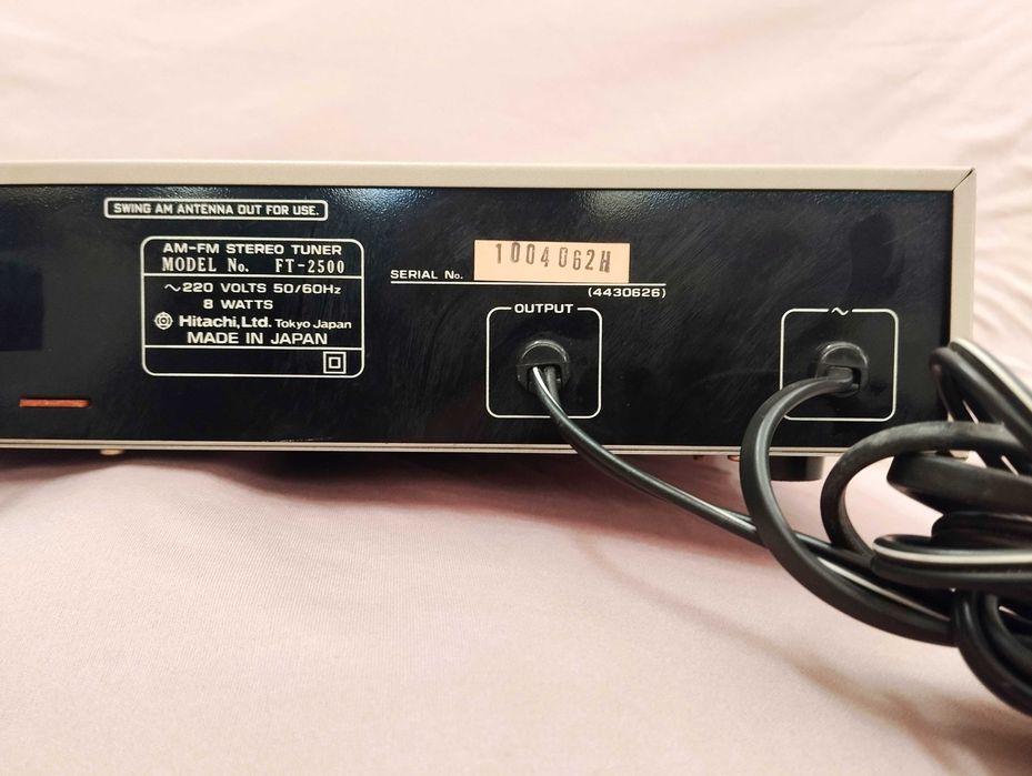 Hitachi FT-3500 AM/FM Rádio