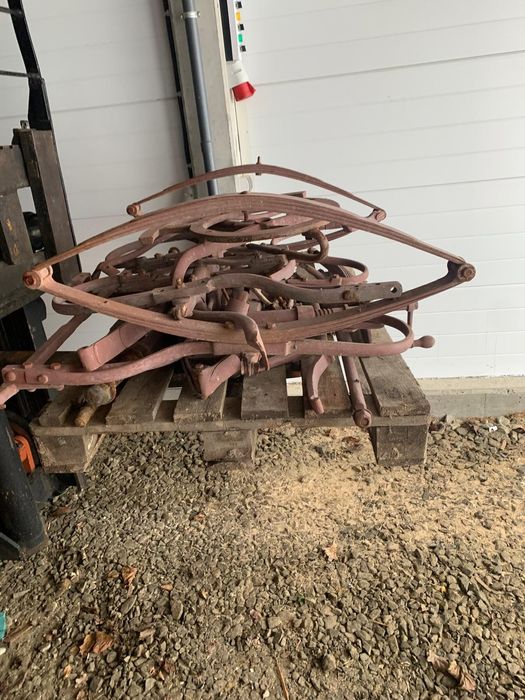 Bryczka zawieszenie kompletne z hamulcem, osiami uchwytami do lamp