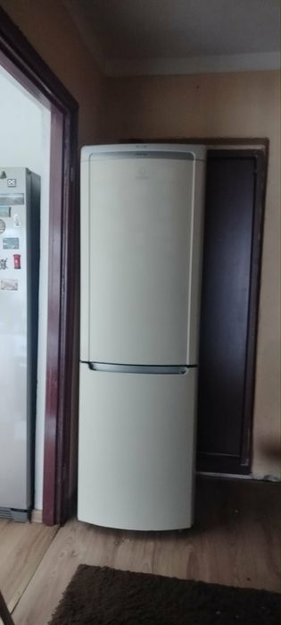 Lodówka indesit 189cm