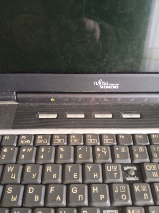 Ноутбук  Fujitsu Siemens Amilo M1437G
