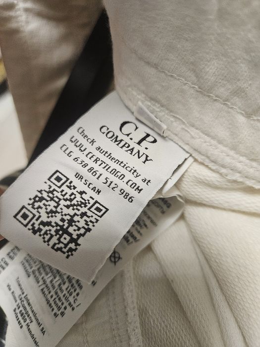 Чоловічі оригінальні білі шорти C.P.Company XL