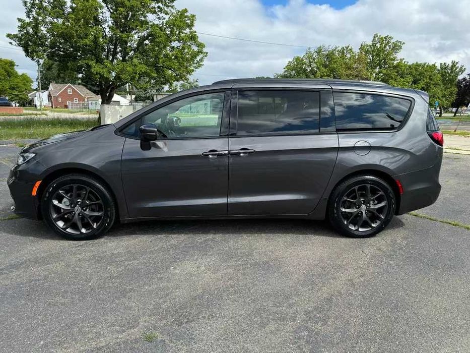 2021 Chrysler Pacifica TOURING