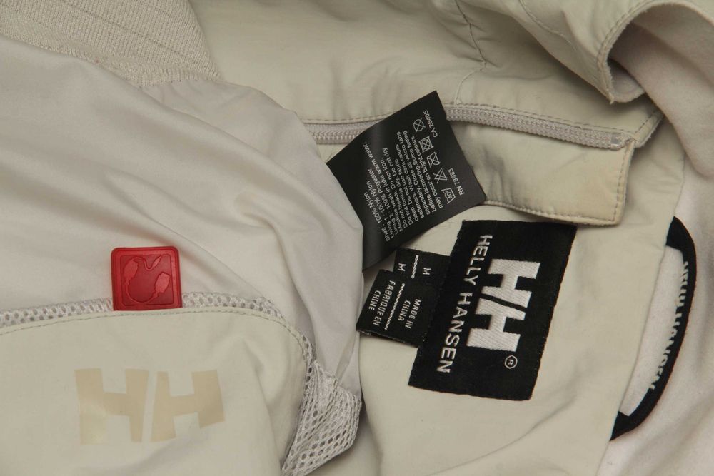 Helly Hansen рр M мембранная куртка