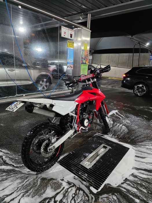 Swm rs 125 11kw em bom estado