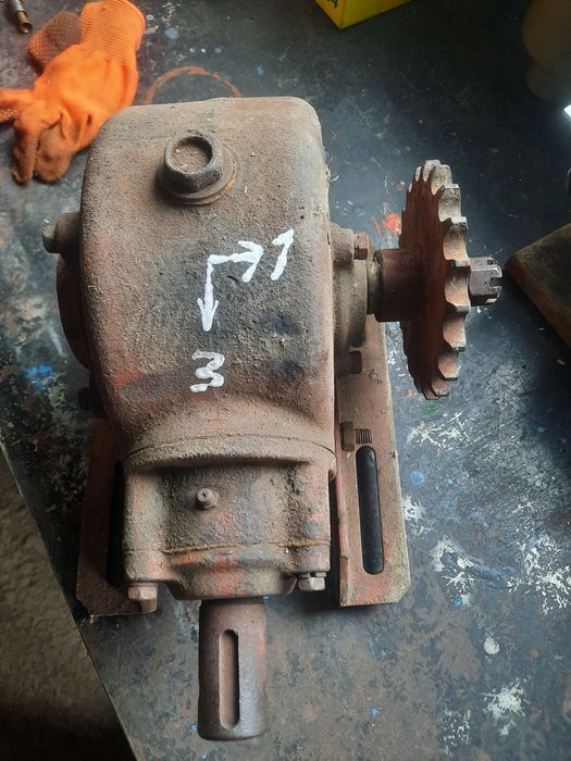 Редуктор кутовий 3-1