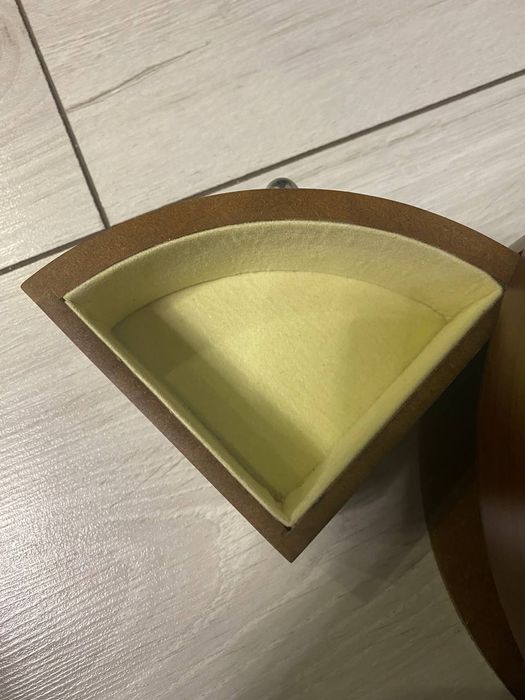 Скринька для прикрас, шкатулка