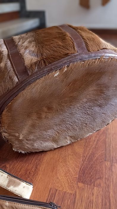 Conjunto de dois sacos de viagem +pochete em pêlo de antílope vintage