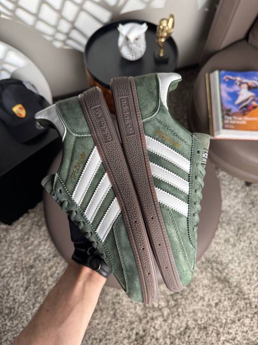Топові чоловічі кросівки Adidas. Розміри: 41,42,43,44,45. Оплата при отриманні.Нові.