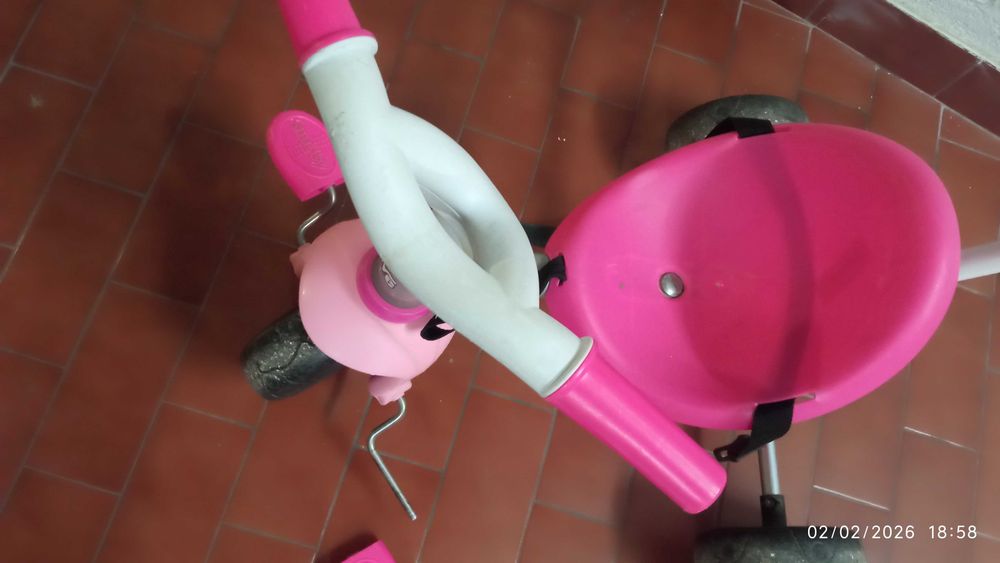 Triciclo infantil