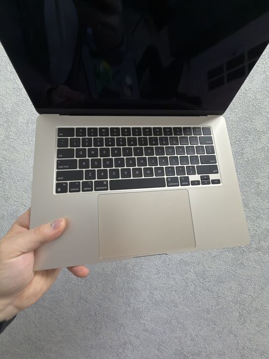 Apple MacBook Air 15 M2 Starlight
