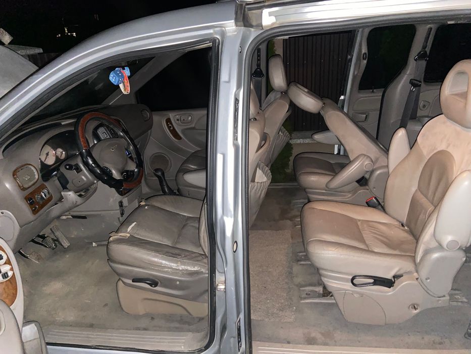 Авто Chrysler 2002 рік
