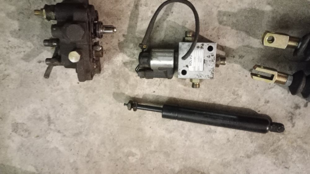 Pompa hamulcowa z koparki Volvo