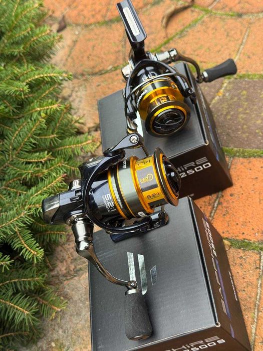 Катушка спининг Favorite Sapphire 2000S-2500-2500S-4000-4000S 7+1BB