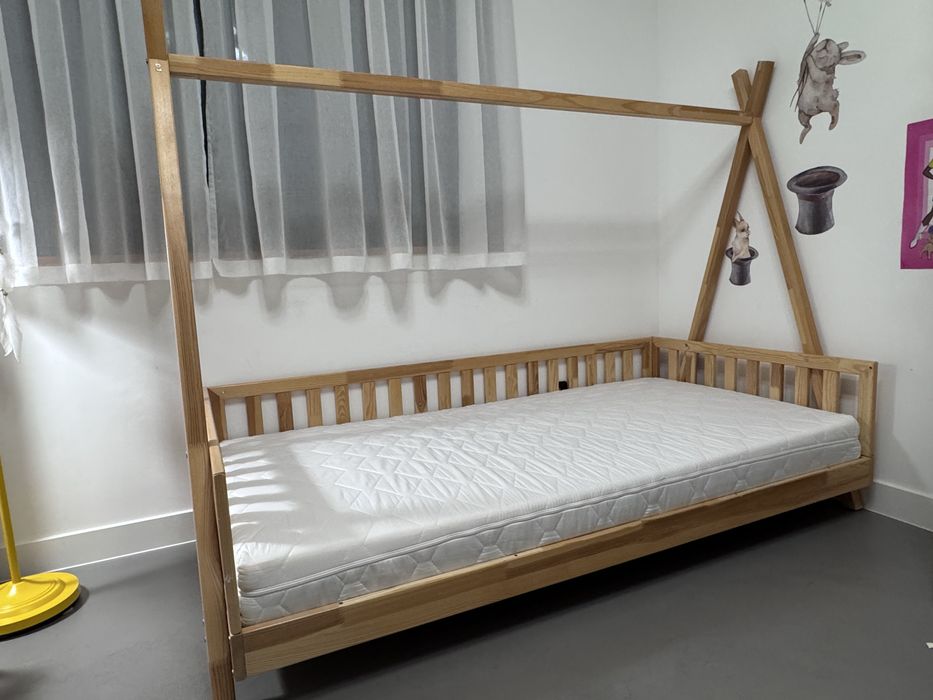 Łóżko Luletto Tipi z barierką płotek Duo 180/90 z materacem