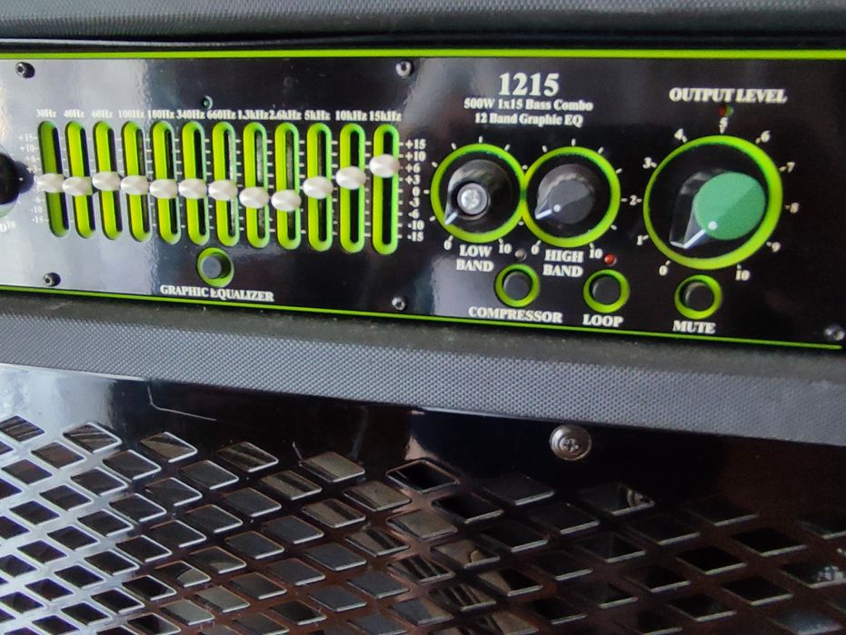 Trace Elliot 1215 prowesjonalny wzmacniacz basowy combo basowe bass