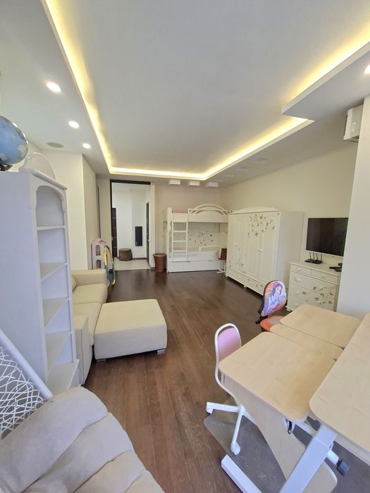 Продаж 2К . на Печерську ! 4 поверх ! Князів  Острозьких 46/ 2