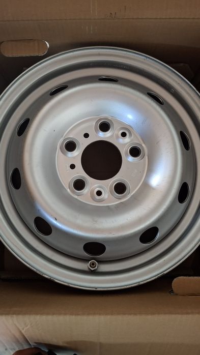 Jantes 15" com 5 furos