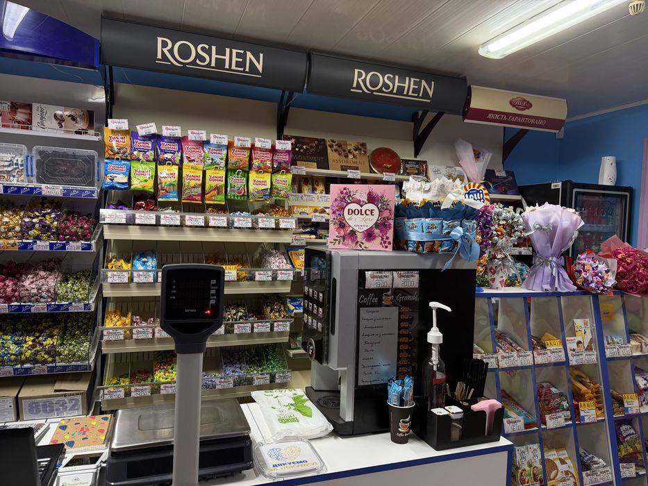 ПРОДАМ магазинчик!!!Солодощі, водичка, кава!!!