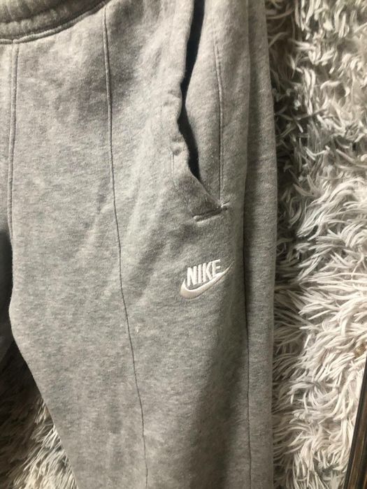 Штани Nike з нових колекцій