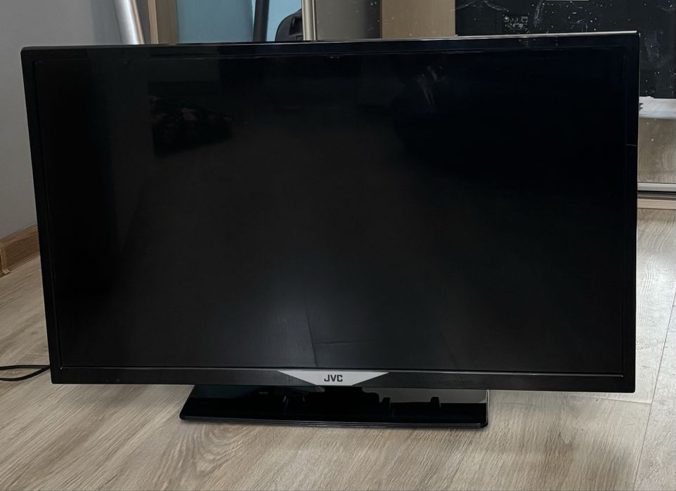 Telwwizor JVC LED model  LT-32VF52K