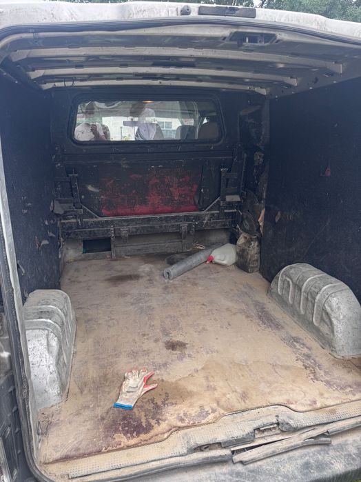 Sprzedam Nissan Primastar Uszkodzony silnik
