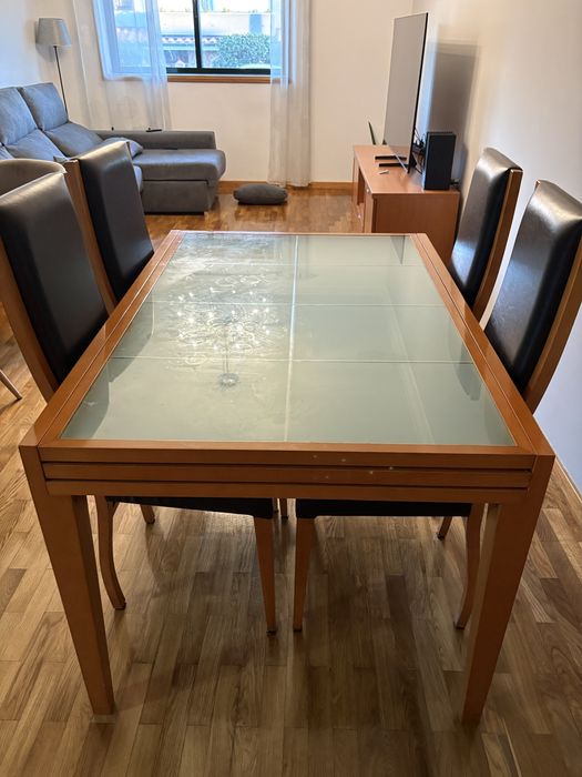 Mesa de Jantar extensivel