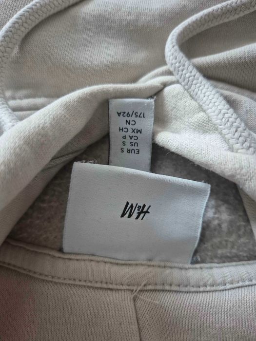 H&M beżowa kremowa bluza z kapturem hoodie Global nadruk S