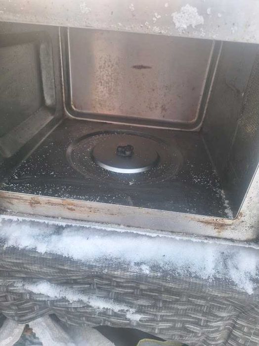 микрохвильова піч