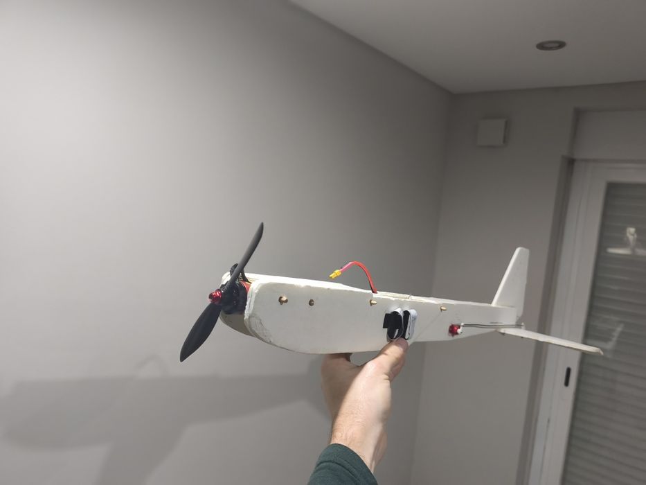 Avião Ft test tiny trainer