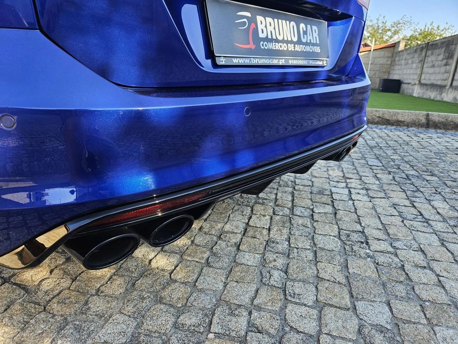 VW Golf Variant R 4Motion BlueMotion DSG