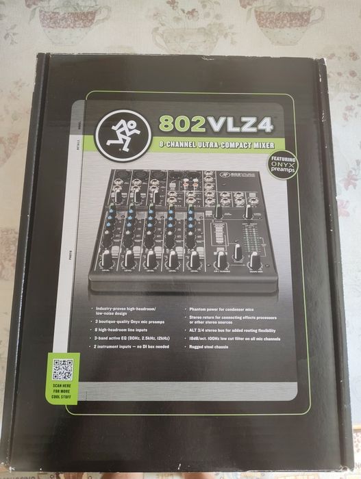 Mixer 8 canais Mackie 802 VLZ4