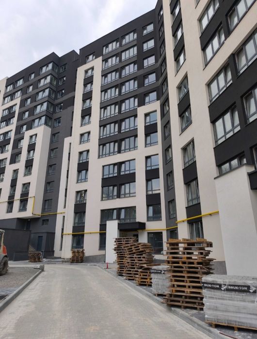 Продаж 1к квартири, 52 кв.м, вул. Львівська