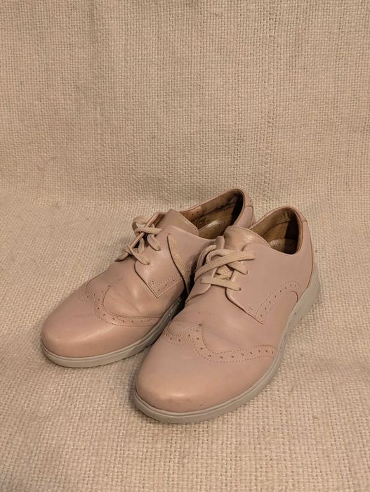 Półbuty skórzane damskie Clarks