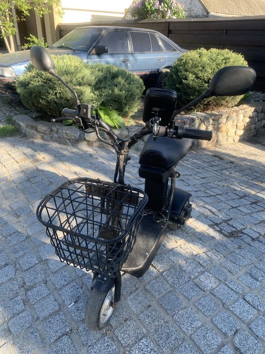 Продам электросамокат