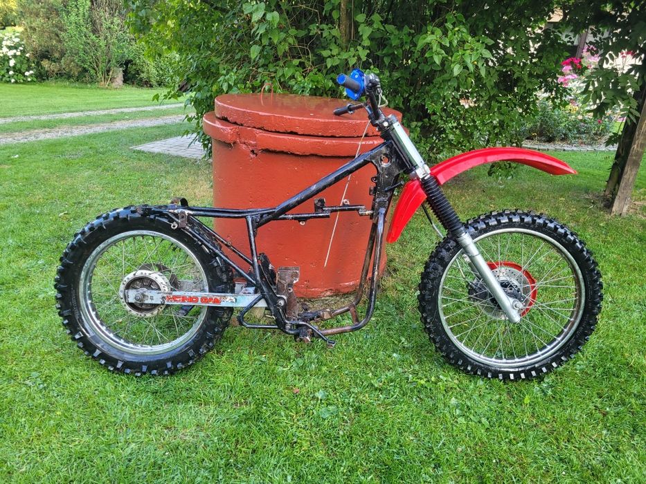 Koła 21, Wachacz, lagi z półką zacisk hamulcowy