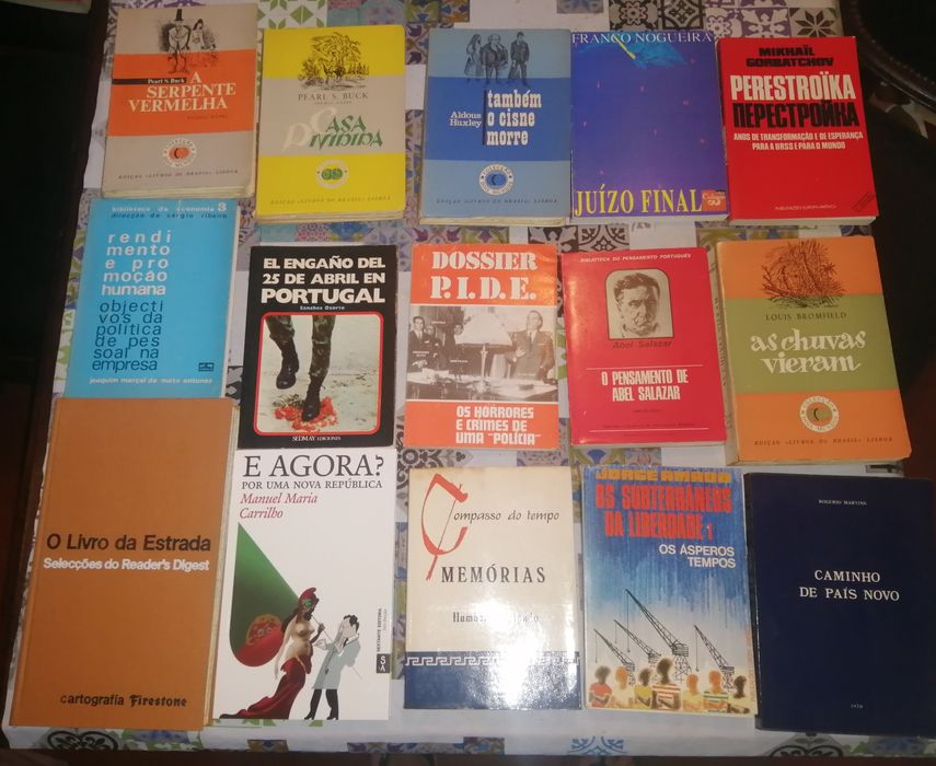 Livros anos 70 Politica
