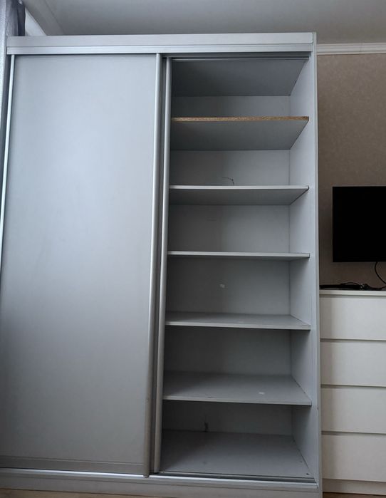Шкаф купе на две двери