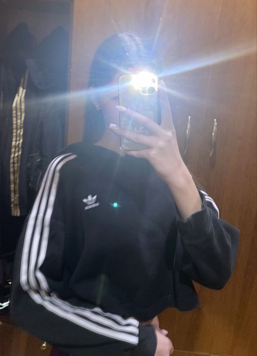 Укороченое худи adidas