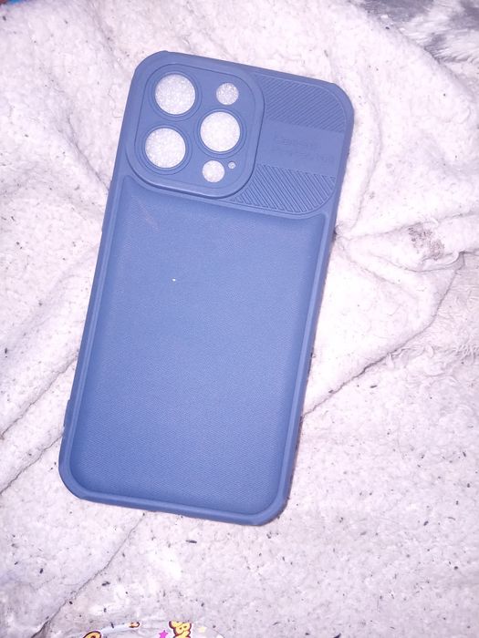Etui na iphone 13