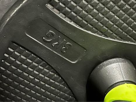 Halteres 40Kg + barra W + barra reta