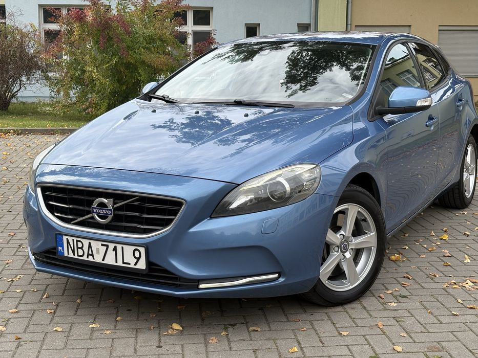 Volvo V40