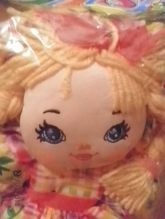 Boneca de Pano425379811484641282