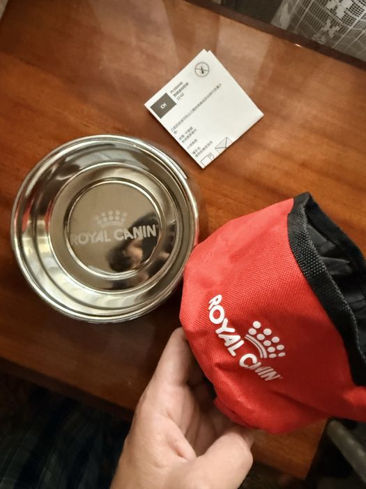 Миски для собак брендовані Royal Canin