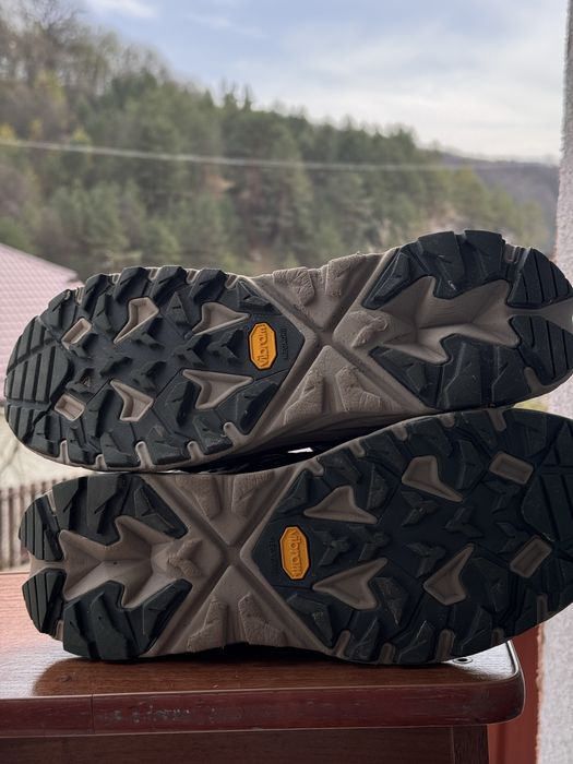 Трекінгові кросівки HOKA (Gore-Tex, Vibram)