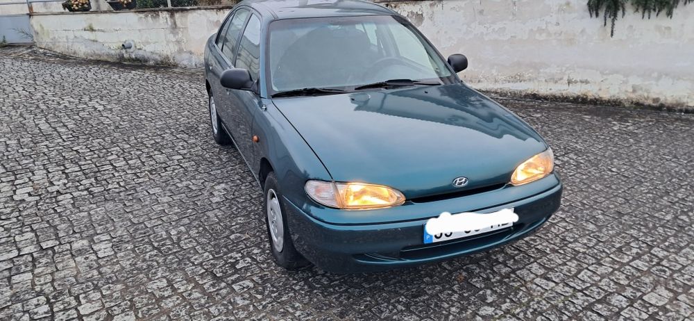Hyundai Accent 1.3 gasolina