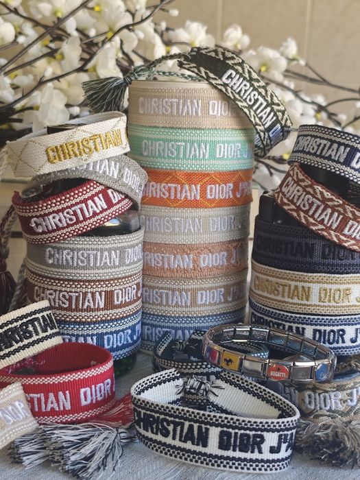 Pulseiras Christian Dior e Pingentes para Pulseiras Italianas