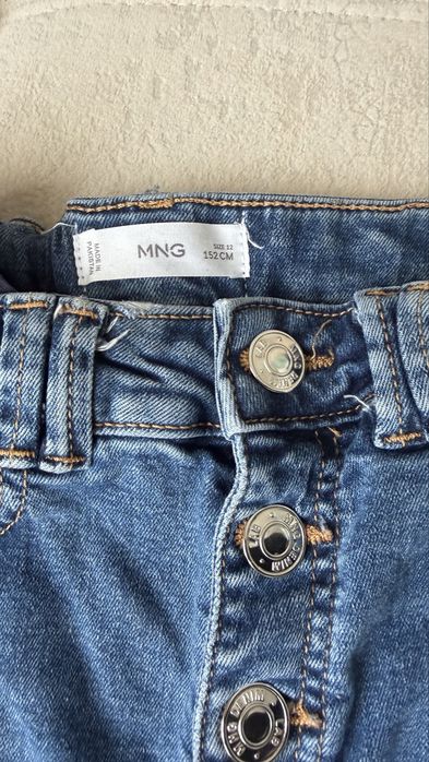 Джинсы Mango для девочки на 152 см на 12 лет