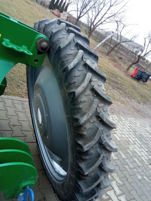 Koła do miedzyrzędzi 230/95 r 44 case new holand ursus doutz John d
