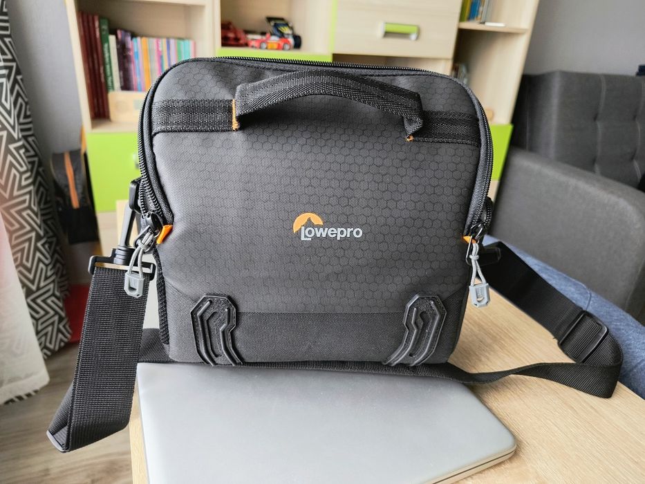 Lowepro Adventura SH 140 III